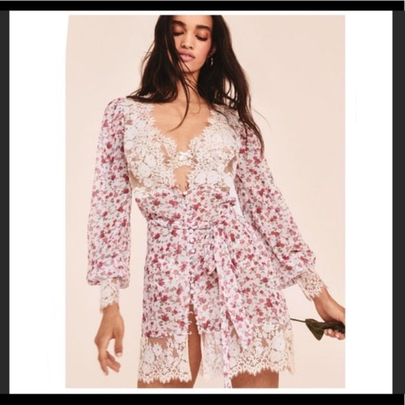 FOR LOVE & LEMONS Melrose Robe NWT - Picture 3 of 6